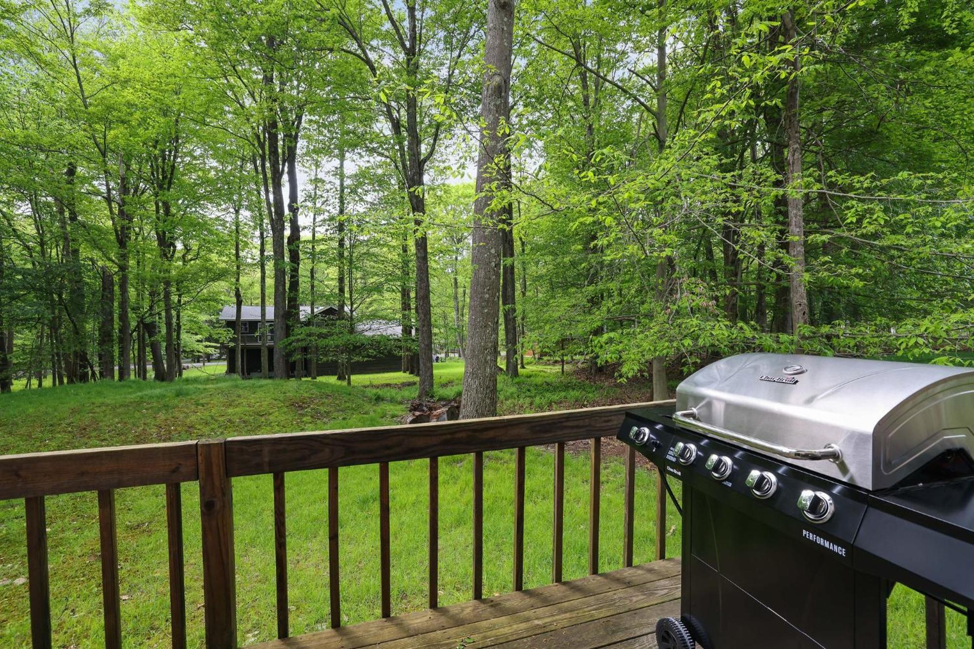 Dreamy House With Fireplace, Firepit Pet Friendly Holiday home *